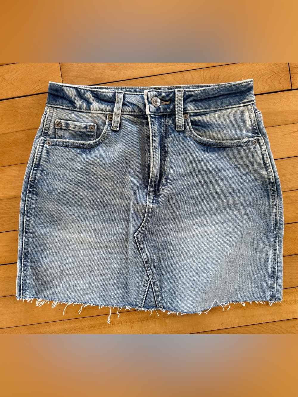 Size 5/27W SO brand Cutoff Denim Mini Skirt in Light Blue, Acid Wash